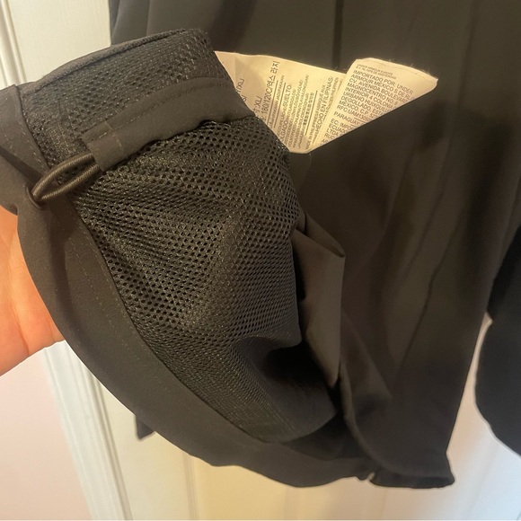 Under Armour Loose Quarter Zip Pullover - Picture 11 of 11